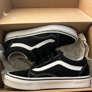 women’s velcro vans